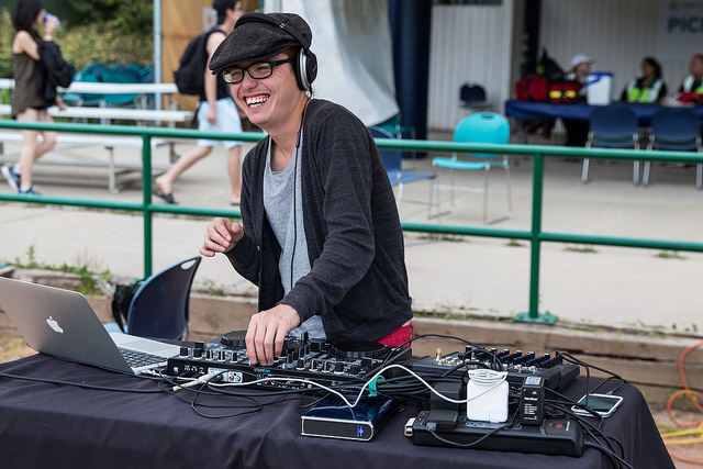 28548104814_d6dd0c02ce_z